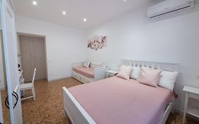 Casa Rosa Beige E Blu