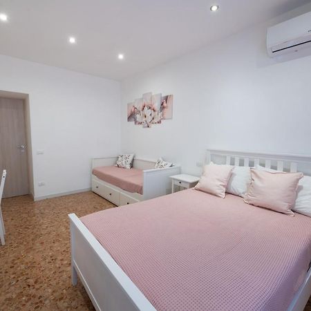 Casa Rosa Beige E Blu Apartment Rome Exterior photo